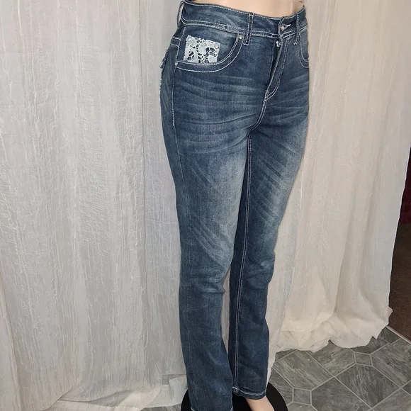 CATO premium Classic Blue Boot Cut Women's Jeans Size 8 - Picture 5 of 16